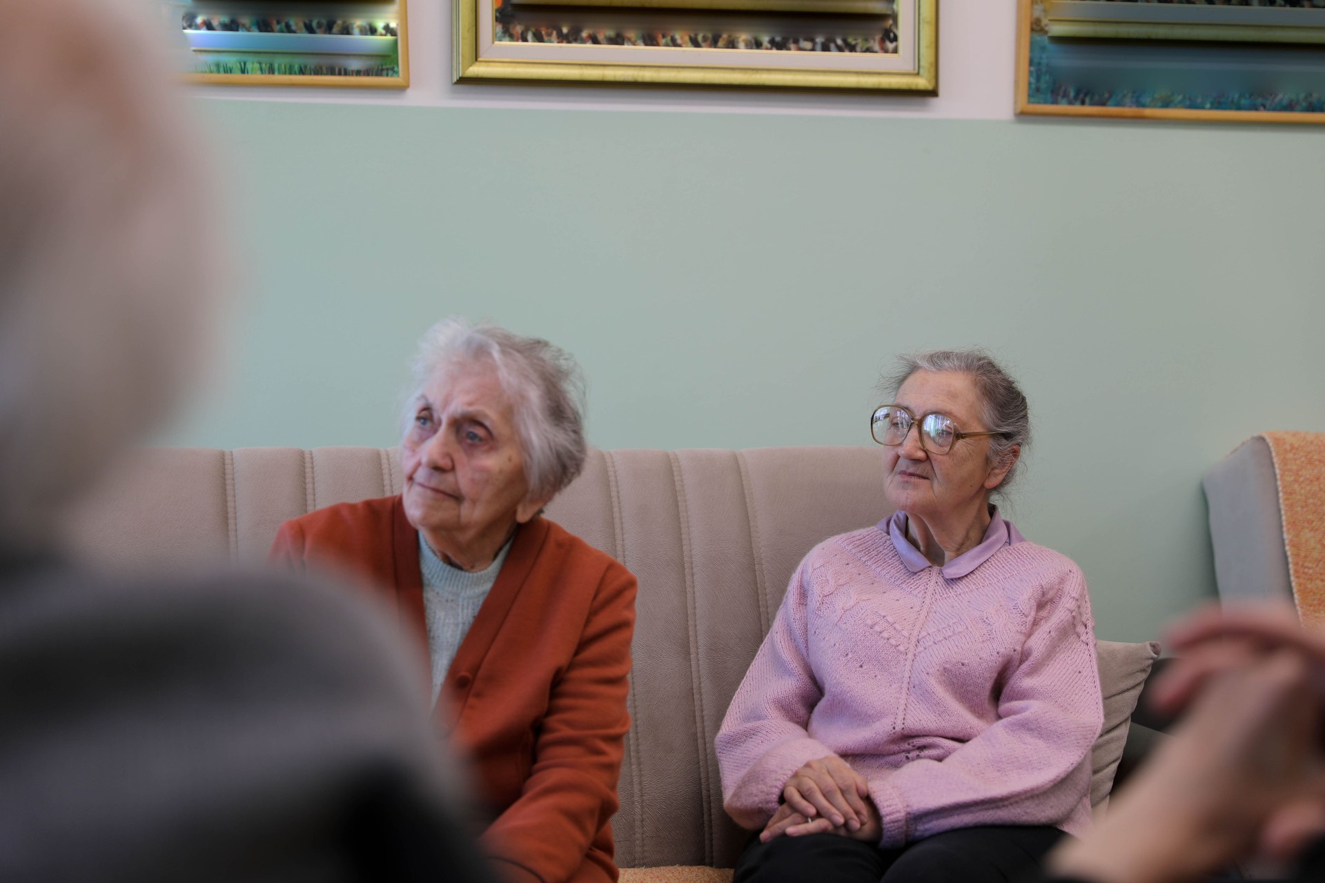 Therapist Leading a Group Session in a Nursing Home (80+)
